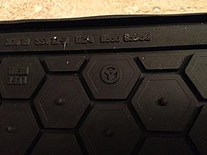 FS: OEM W211 Rubber Rear Floor Mats - Black-11541978_10207031089801385_3025324813445877954_n.jpg