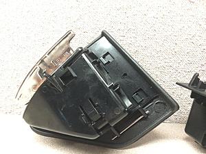 w211 Passenger-Side Rear Ashtray-img_3569.jpg