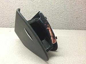 w211 Passenger-Side Rear Ashtray-img_3565.jpg