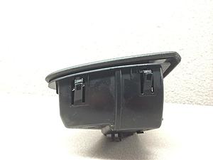 w211 Passenger-Side Rear Ashtray-img_3563.jpg