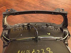 W211 06-09 Center Vent-d6d6fed9-46d9-4ba5-b6cb-43fc8ab08010.jpg