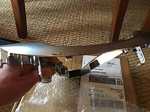 FS: W204 Steering Wheel Trim-9mneexw.jpg