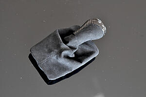 FS: OEM C63 Shift Knob with Alcatara and Carbon Fibre-dgx63n2.jpg