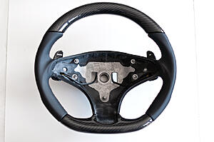 FS: Carbon Fibre Steering Wheel for 08-11 C63 AMG with CF Paddles-8hhltpd.jpg