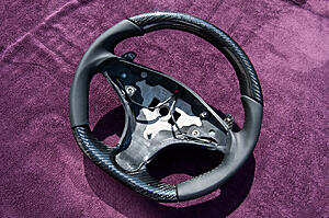 FS: Carbon Fibre Steering Wheel for 08-11 C63 AMG with CF Paddles-ghytepk.jpg