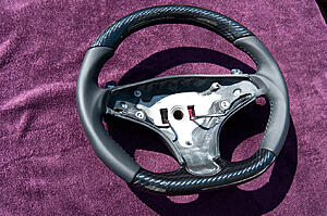 FS: Carbon Fibre Steering Wheel for 08-11 C63 AMG with CF Paddles-5v8qbez.jpg