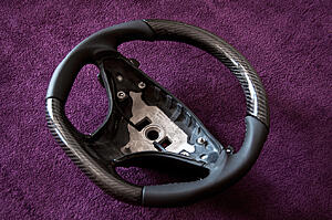 FS: Carbon Fibre Steering Wheel for 08-11 C63 AMG with CF Paddles-7egtoxf.jpg