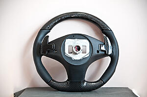 FS: Carbon Fibre Steering Wheel for 08-11 C63 AMG with CF Paddles-uk2okow.jpg