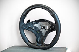FS: Carbon Fibre Steering Wheel for 08-11 C63 AMG with CF Paddles-fkglvud.jpg