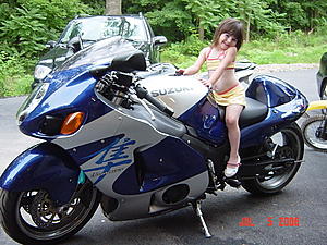 01 GSXR  1000 vs S 55-bike-pix-011.jpg