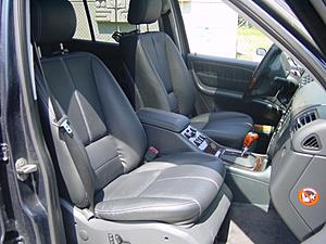 Center console armrest for 2000 ML320 wanted-adsc00044.jpg