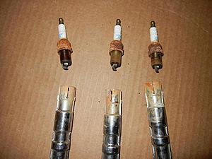 2006 ML500 Plugs --Corrosion-plugs1.jpg