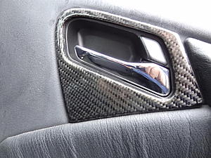 Fiberglass sub enclosure with custom hand made carbon fiber interior-dsc01918.jpg