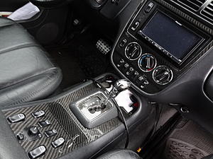 Fiberglass sub enclosure with custom hand made carbon fiber interior-dsc01919.jpg