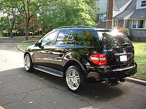 Ml550 with amg flares and H&amp;R springs-g550c.jpg