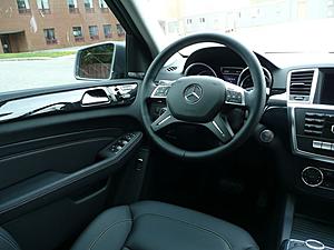 2012 ML350 is finally here.....and I'm thoroughly impressed!-p1010037_2.jpg