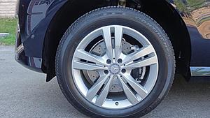 Newer 2012 ML's are coming with Cheaper looking Black Lug Nuts-dsc00758.jpg