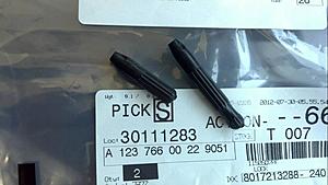 ML350 Door pins.-2012-08-02_14-12-30_300-1.jpg