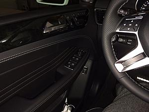 New Ml550 on 22&quot; replicas-side2.jpg