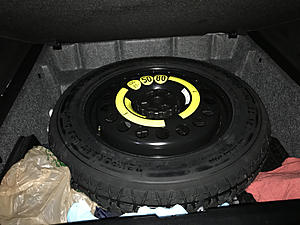 Spare tyre (tire) space in the boot (trunk)-photo419.jpg