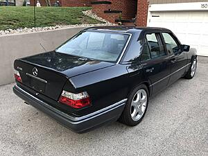 1994 Mercedes Benz E420 W124-n2gto34.jpg