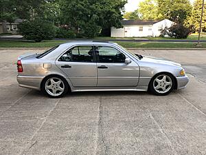 1997 Mercedes Benz C36 AMG W202-d9aqu5m.jpg