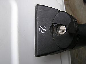 Lost Mercedes roof rack key(s)-7.jpg