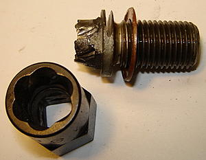 Stuck oil drain plug removal-dsc08769a.jpg
