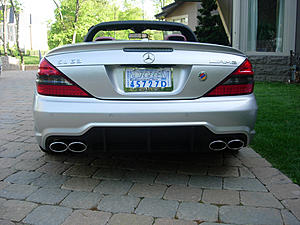 2009 SL63 Launch Edition-slrear800.jpg