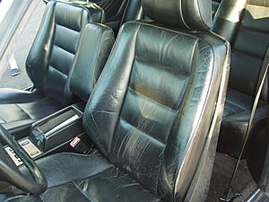 FS-1989 560SEC - 00-seats.jpg