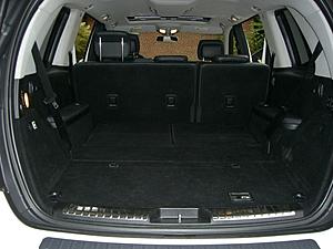 2008 GL450-rear_seatsdown.jpg