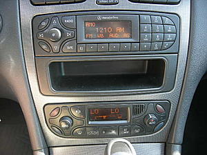 FS: 2001 Mercedes-Benz C320-dash.jpg