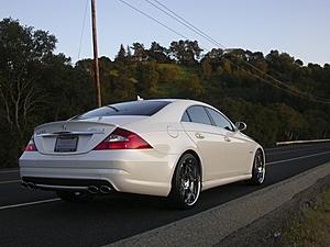 2008 Mercedes-Benz CLS63 AMG w/Rare AMG Performance Package Option in Pearl White-dscn3792.jpg