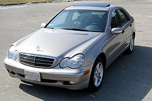 2004 MERCEDES-BENZ C240 4 MATIC (Canadian)-img_0401copying.jpg