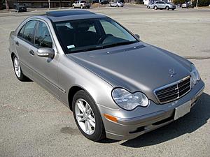 2004 MERCEDES-BENZ C240 4 MATIC (Canadian)-img_0399copying.jpg