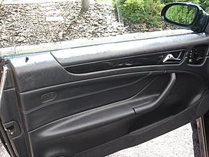 2002 Mercedes Benz CLK55 AMG-cardoor.jpg