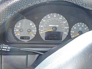 2002 Mercedes Benz CLK55 AMG-carodometer.jpg
