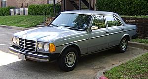 FS: 1984 300D 130,000 miles-flquarter.jpg