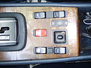 FS: 1984 300D 130,000 miles-windowswitches.jpg