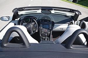 2007 SLK350 6 Speed Manual Transmission 17K miles-car3.jpg
