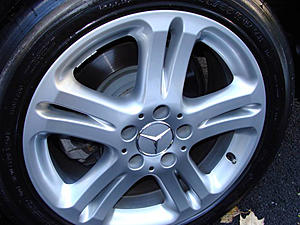 For Sale: Garage kept 05 E500. 26500 miles-e500-wheel.jpg