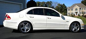 2009 E63 with only 3,100 miles! New!-side1.jpg