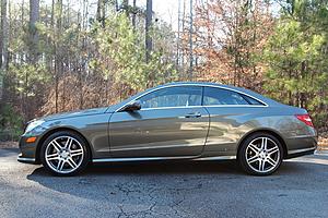 2010 E550 Coupe Launch Edition-side-view.jpg