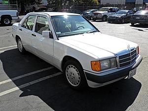 1993 190e 2.6 48,575 original miles FOR SALE. white on tan leather-benz5.jpg