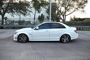 FS: 2009 C63 | White | Awesome-img_0324.jpg