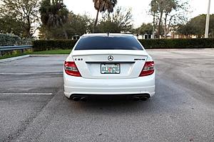 FS: 2009 C63 | White | Awesome-img_0329.jpg