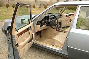 FS: 91' 300TE  (Wagon)-04-driver-door.jpg