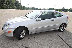 2002 MERCEDES c230 Kompressor sport coupe w203  6  speed MANUAL transmission-01.jpg