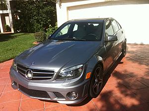 2011 C63AMG SEDAN-photo-4-.jpg