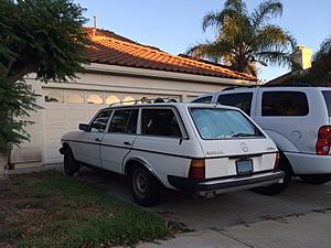 80 300TD Wagon (Southern California)-img_0221.jpg